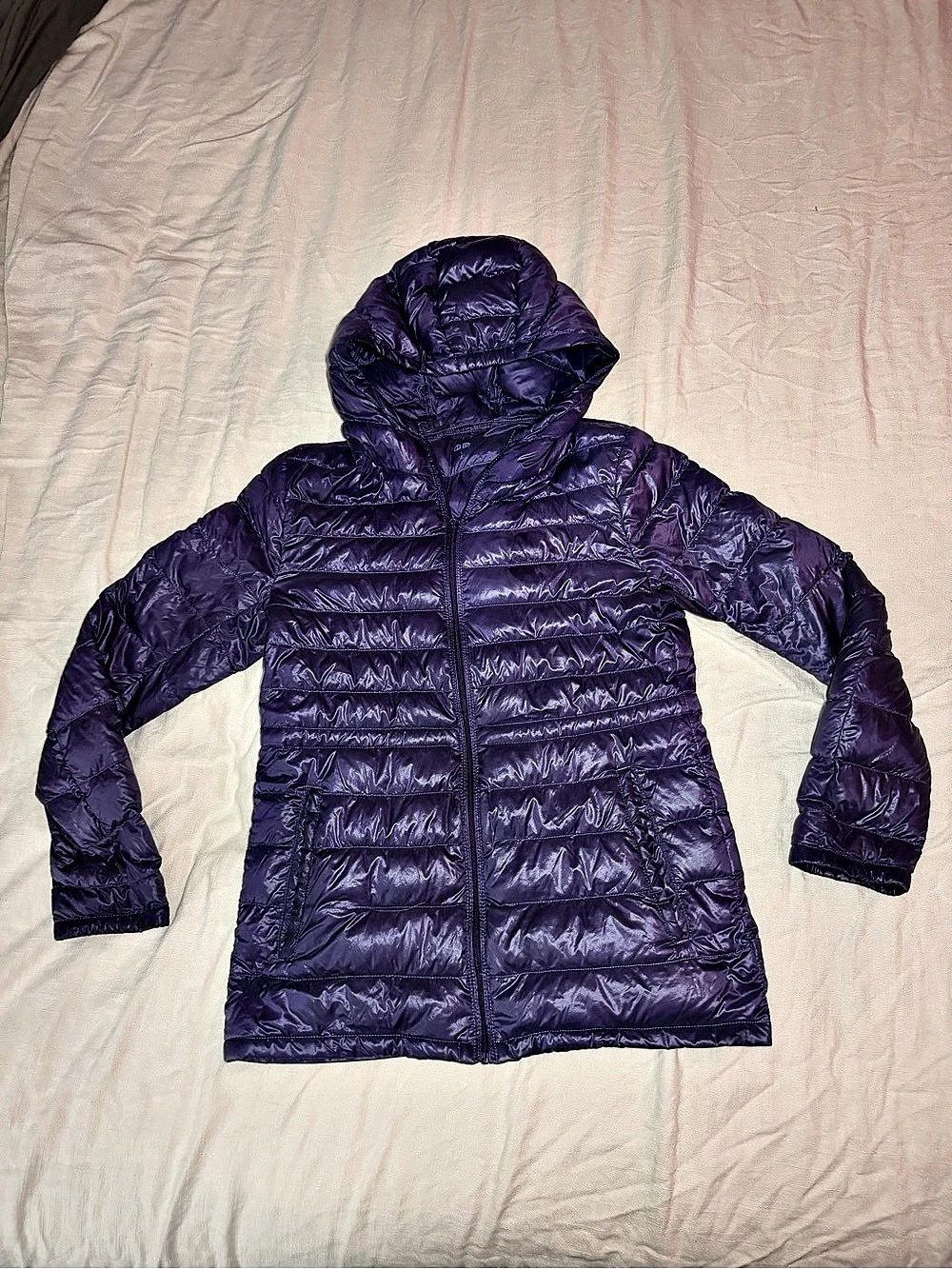 Uniqlo Ultra Light Down Hooded Jacket Purple Size Small